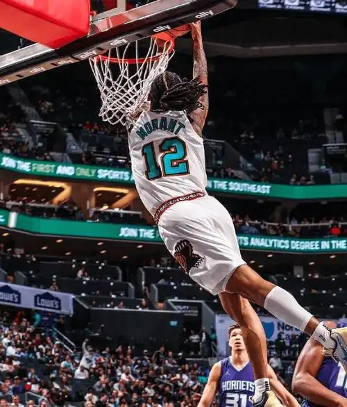 小文斯·威廉姆斯犹他爵士NBA前十字韧带撕裂裁员事件