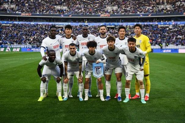 武汉三镇4-1大连英博莫拉点评绍尔卡迪斯