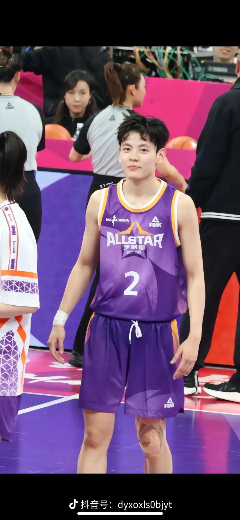 杨力维杨舒予中国女篮运动员训练与赛事表现