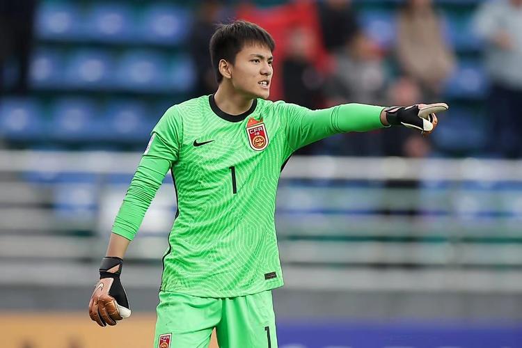 李昊U23亚洲杯33次扑救零失球却落选国足名单