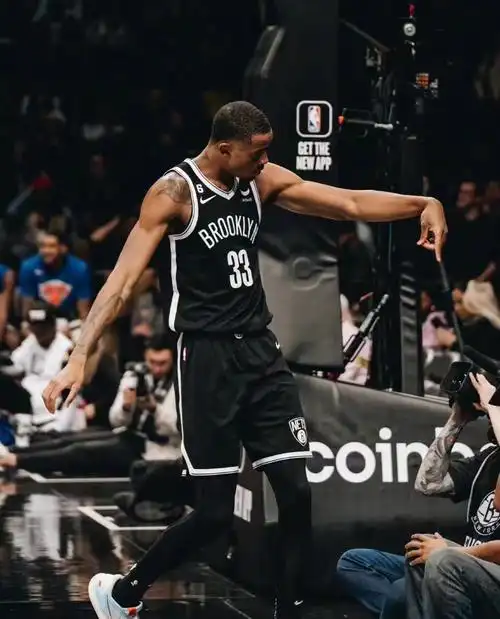 NBA乐透抽签独行侠获状元签湖人内线补强迎来转机