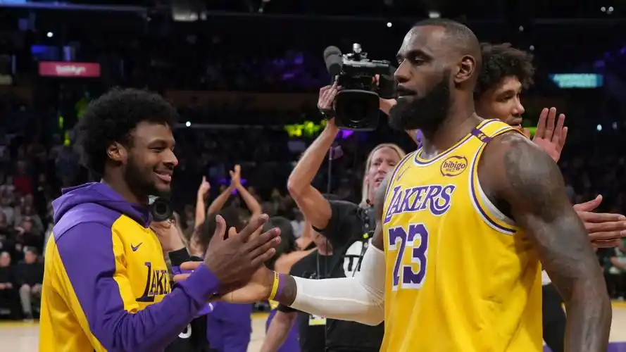 布朗尼詹姆斯NBA选秀联合试训湖人第二轮签约规则