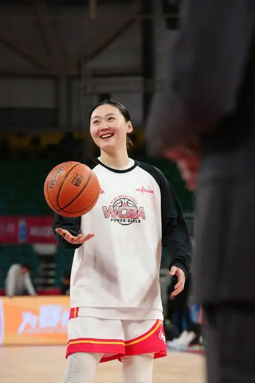 山西女篮大胜河南晋级WCBA八强