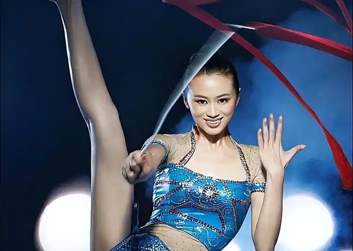 戴菲菲体操运动员身份存疑