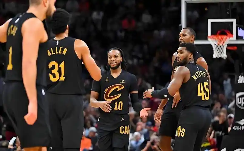 克利夫兰骑士队达里厄斯加兰NBA常规赛孟菲斯灰熊多诺万米切尔